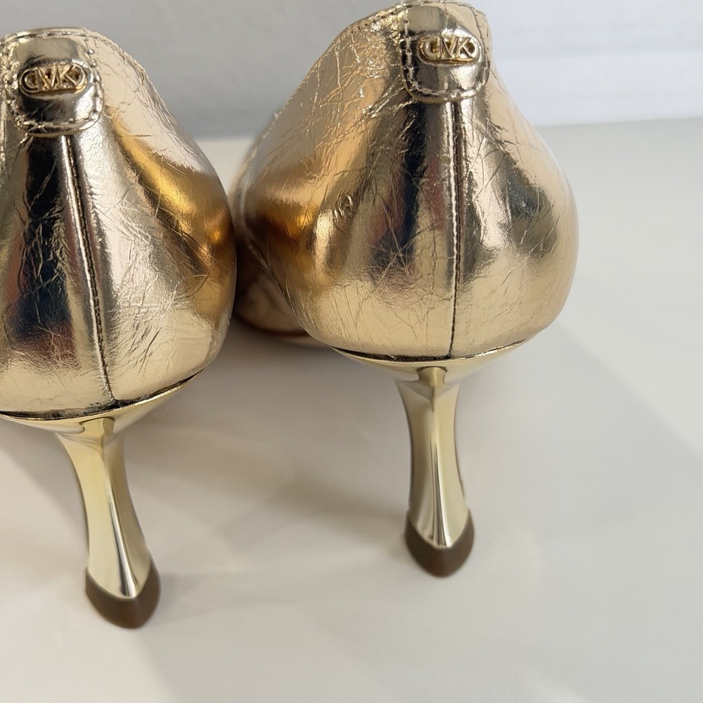 Michael Kors Size-5.5M Women Luna Mid Pump Heels Pale Gold Leather - Picture 5 of 5